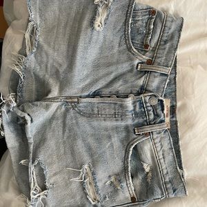 Levi shorts!